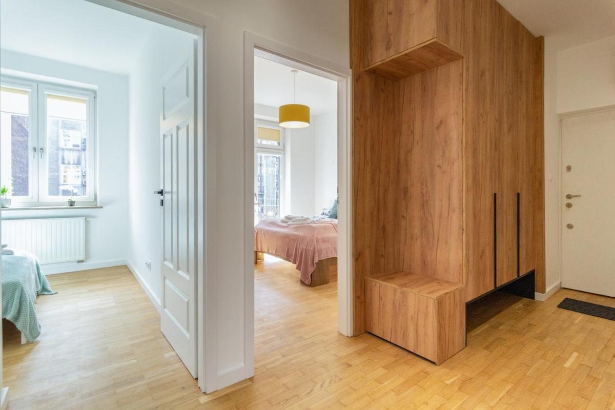 Bright Rose Apartament